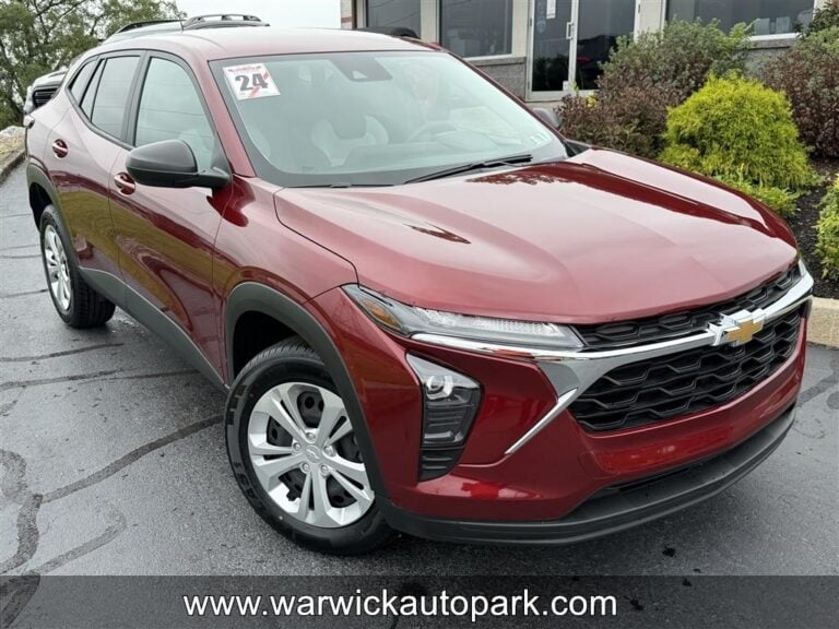 2024 Chevrolet Trax LS